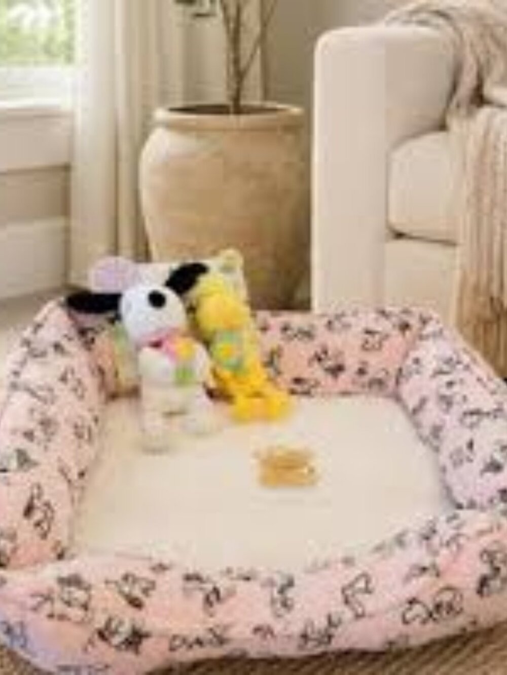 NWT Peanuts Snoopy Woodstock Pink Pet Bed